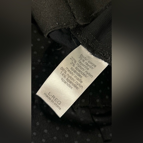 Maurices Black Polka Dot Pattern Cropped Pants Size Large Regular - Picture 6 of 6